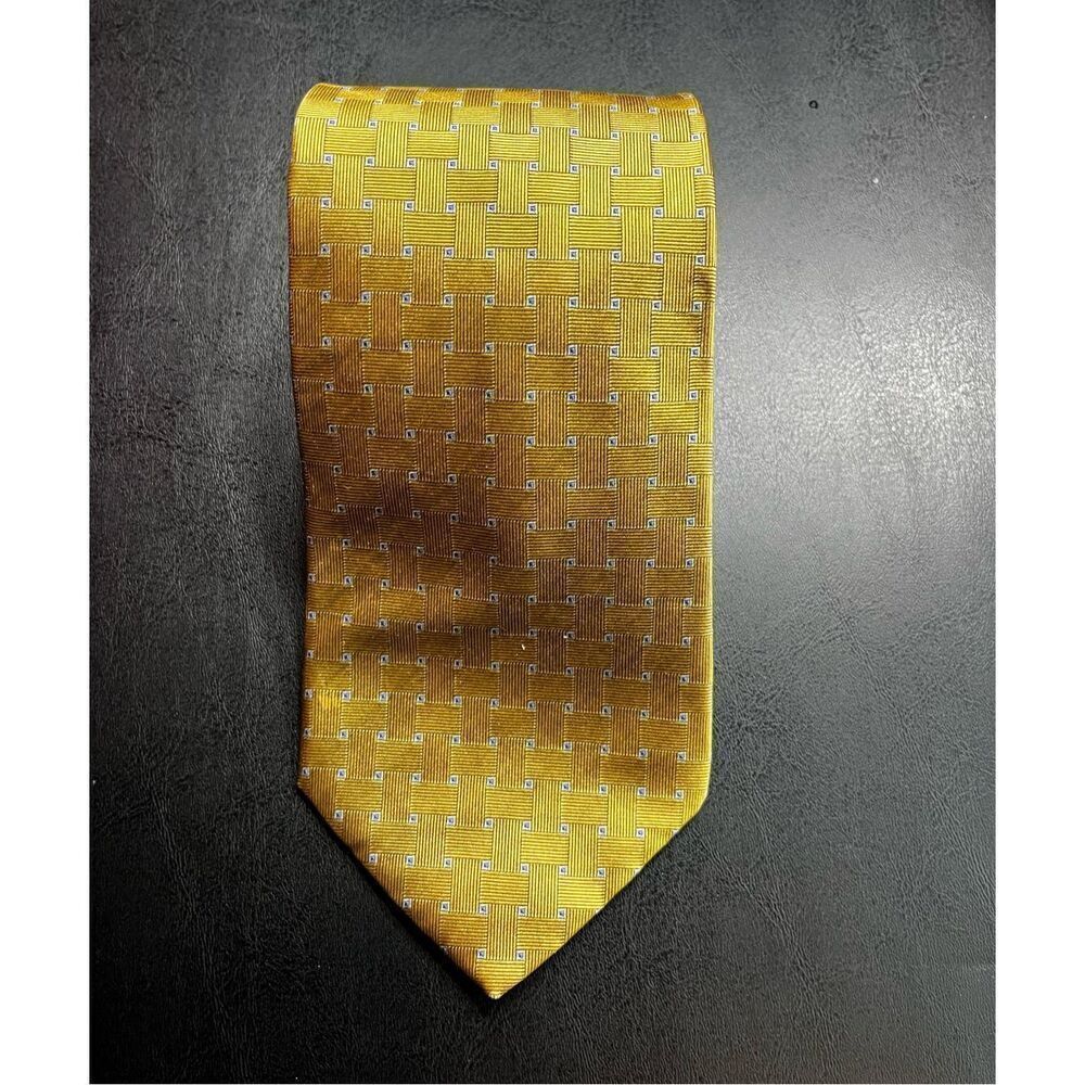 Brooks Brothers tie